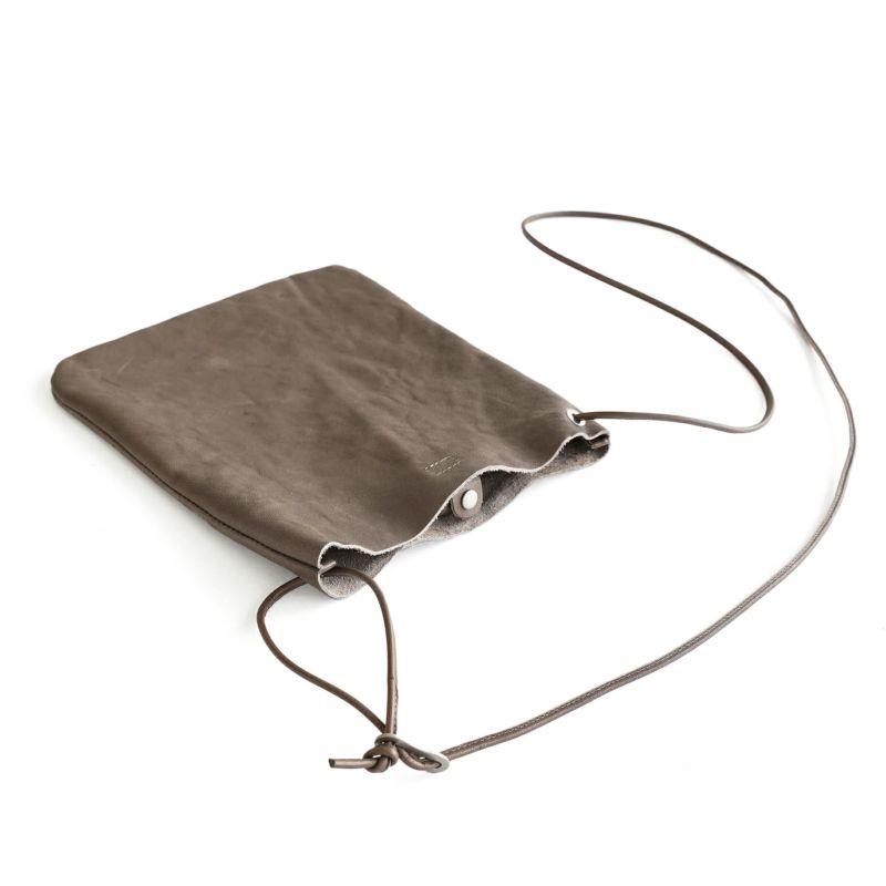 VEGETABLE HORSE LEATHER FLAT SHOULDER L フラットショルダーL