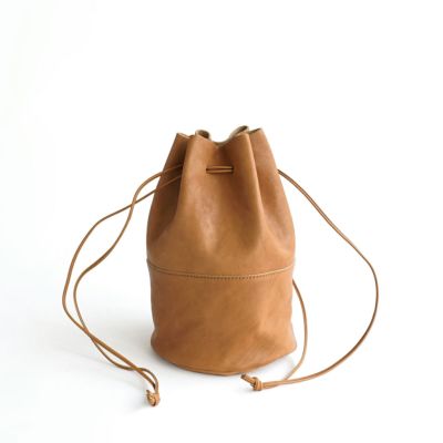 VEGETABLE HORSE LEATHER DRAW STRINGS POUCH M ドロー
