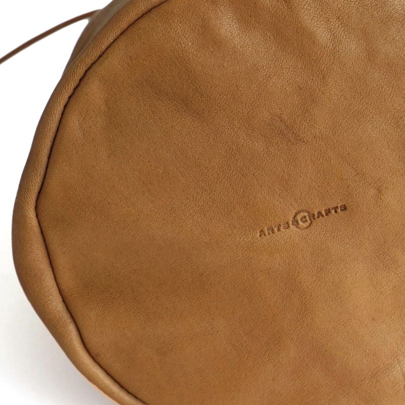 VEGETABLE HORSE LEATHER DRAW STRINGS POUCH M ドロー