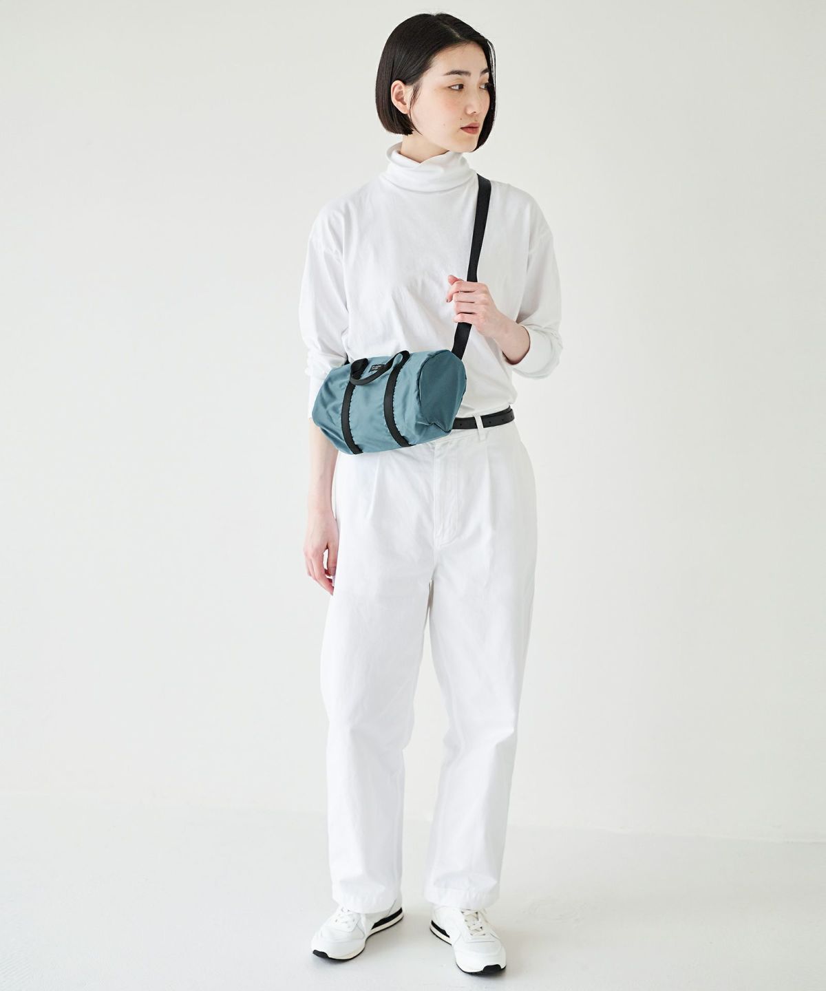 現在こちらのカラーは展開しておりません。