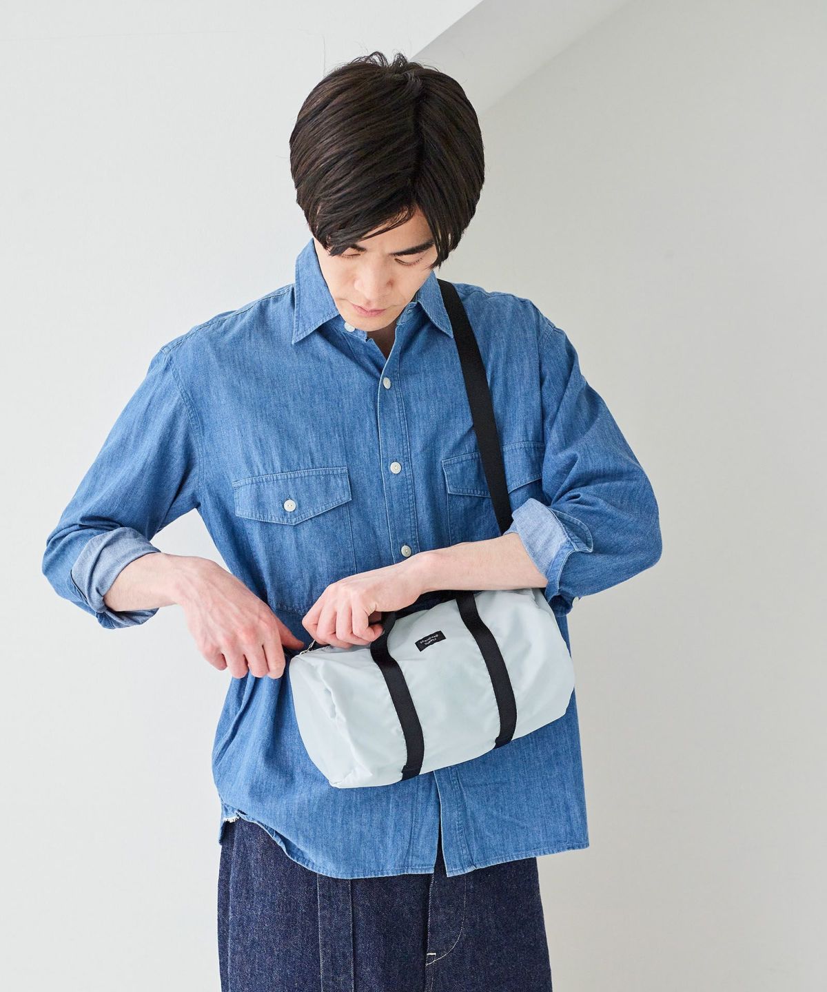 現在こちらのカラーは展開しておりません。