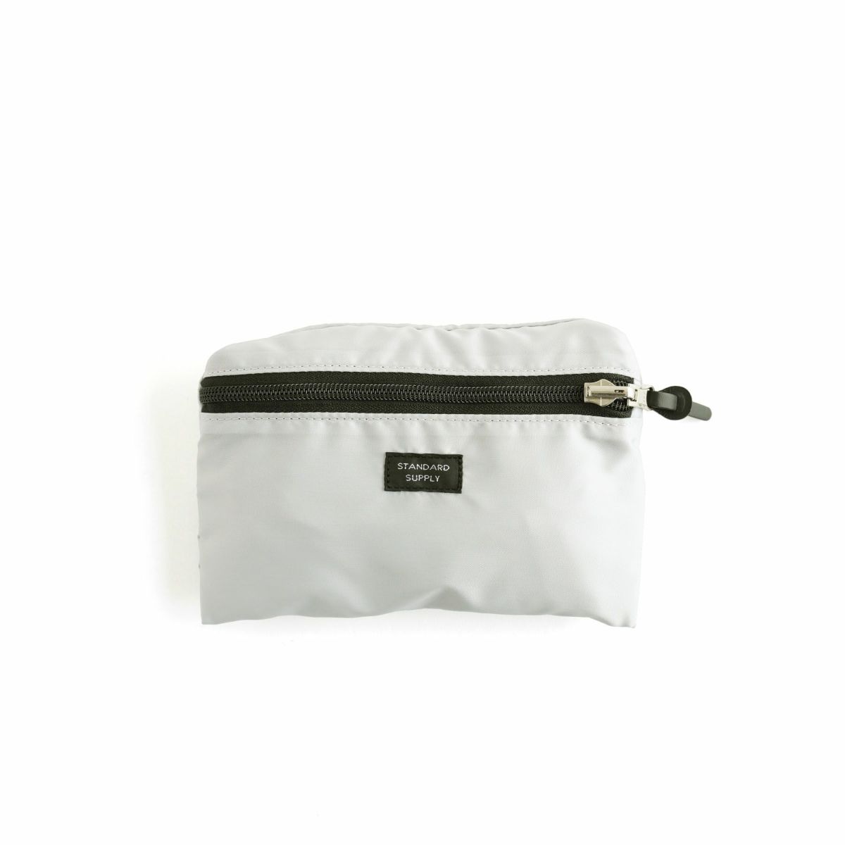 現在こちらのカラーは展開しておりません。