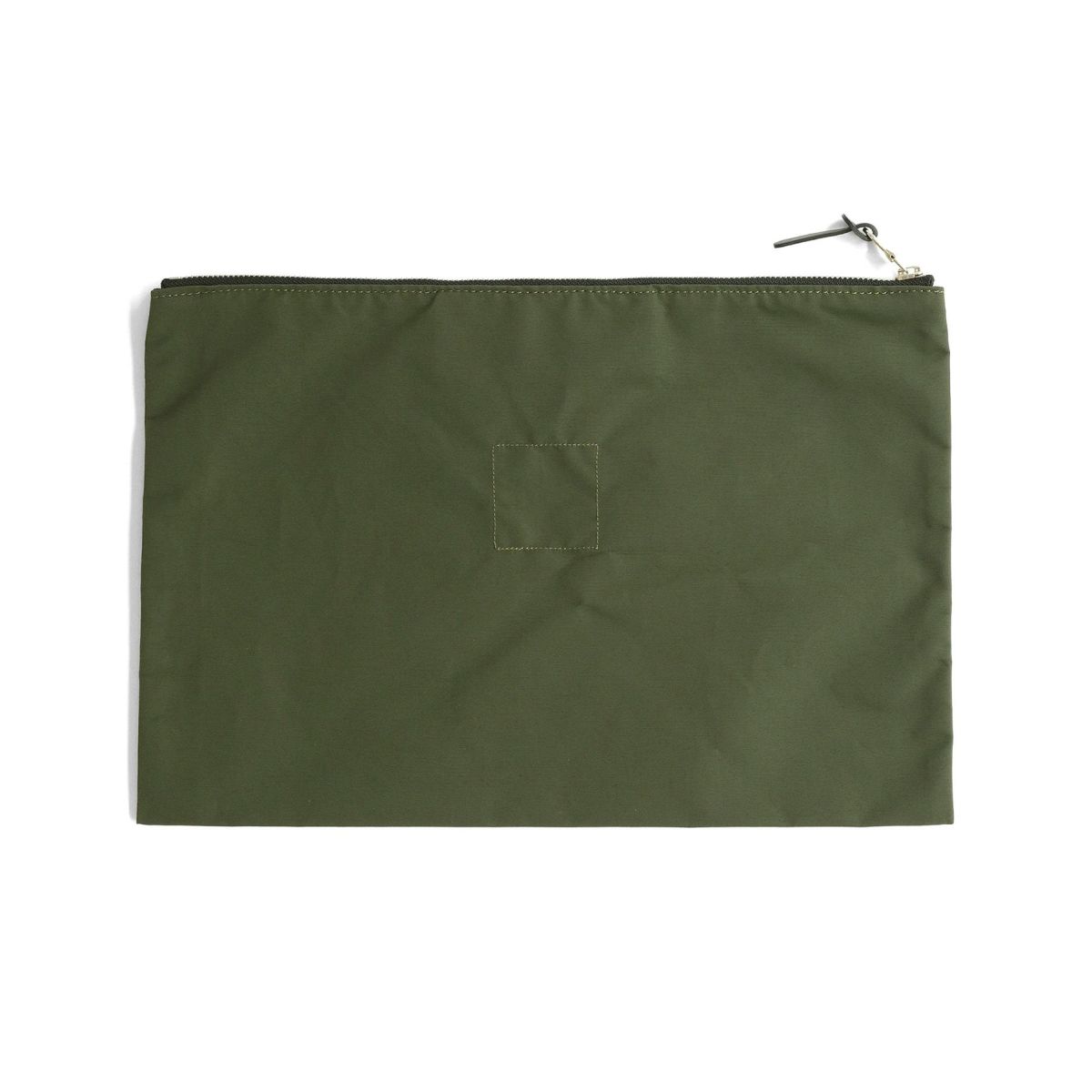 現在こちらのカラーの展開はございません。