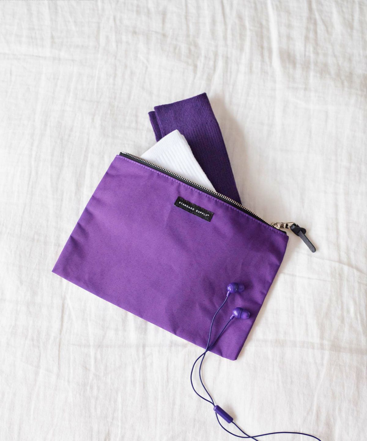 現在こちらのカラーの展開はございません。