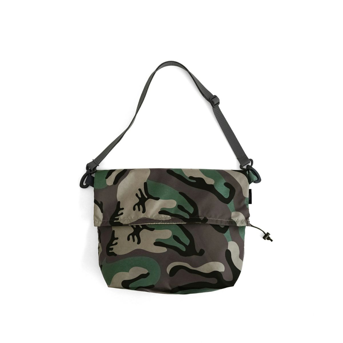 WOODLAND CAMO×DARK GREY